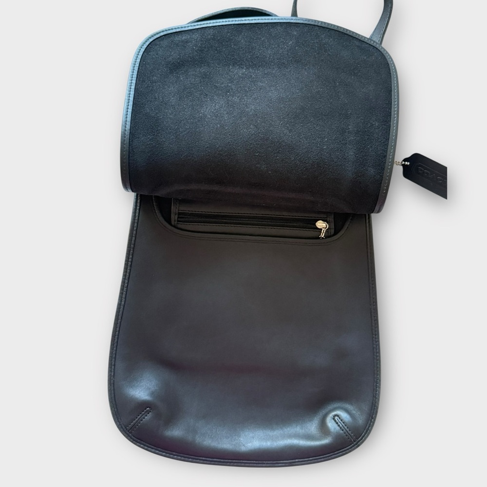 GUC Vintage Coach Black Leather Crossbody Bag - Picture 5 of 8